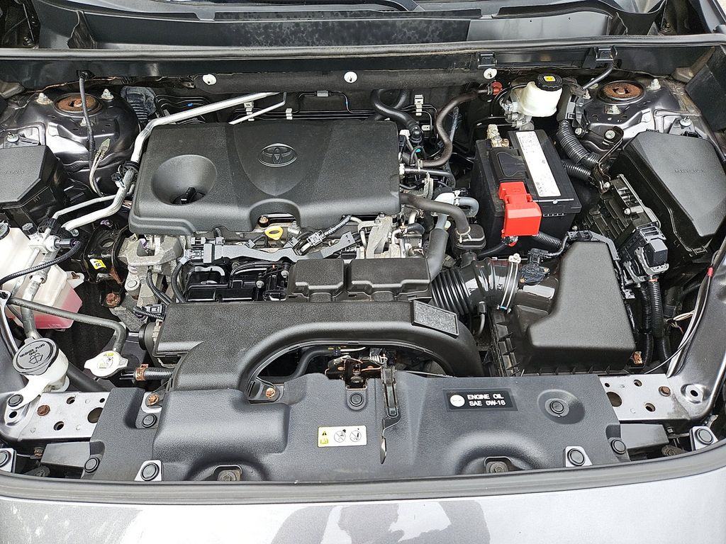 Thumbnail: 2019 Toyota RAV4 - 28