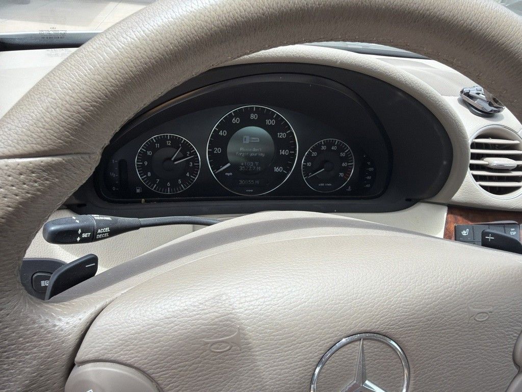 Thumbnail: 2008 Mercedes-Benz CLK - 13