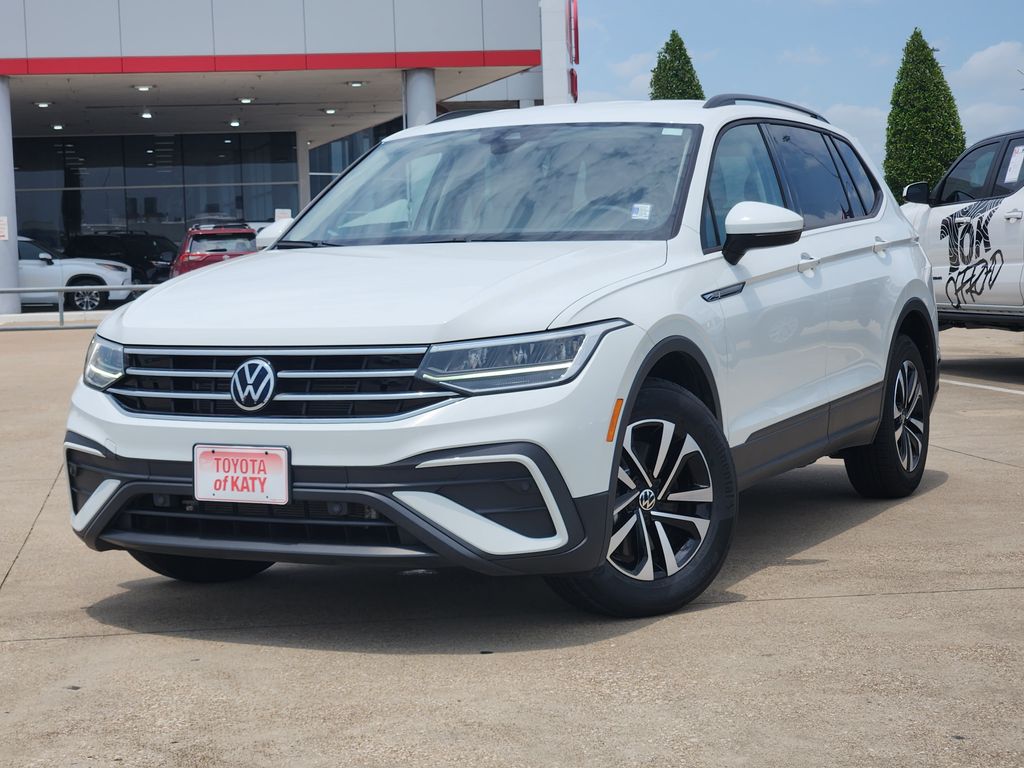 Pure White 2024 Volkswagen Tiguan SUV / Crossover Front-Wheel Drive 8-Speed Automatic