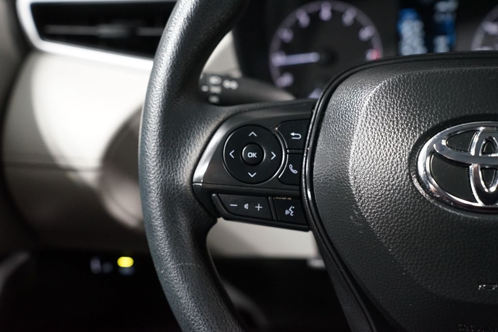 Thumbnail: 2025 Toyota Corolla Cross - 14