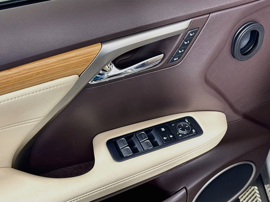 Thumbnail: 2019 Lexus RX - 18