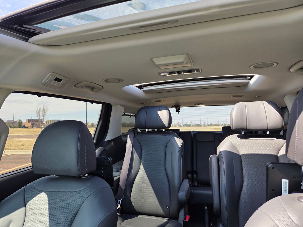 2024 Kia Carnival MPV SX Prestige