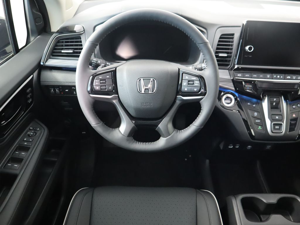 Thumbnail: 2026 Honda Odyssey - 10