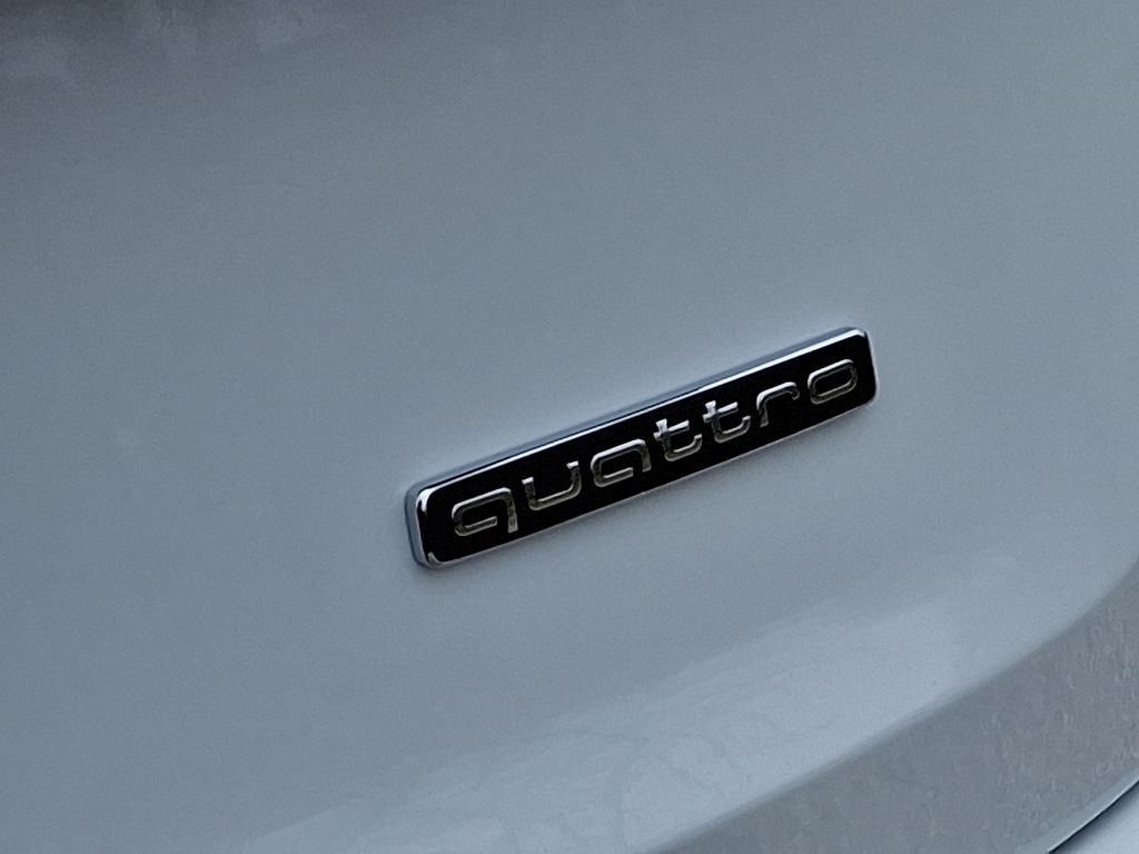 Thumbnail: 2026 Audi Q7 - 12