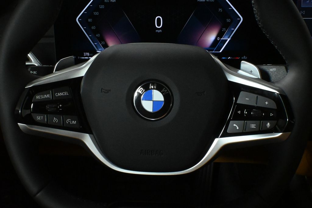 Thumbnail: 2025 BMW 3 Series - 18