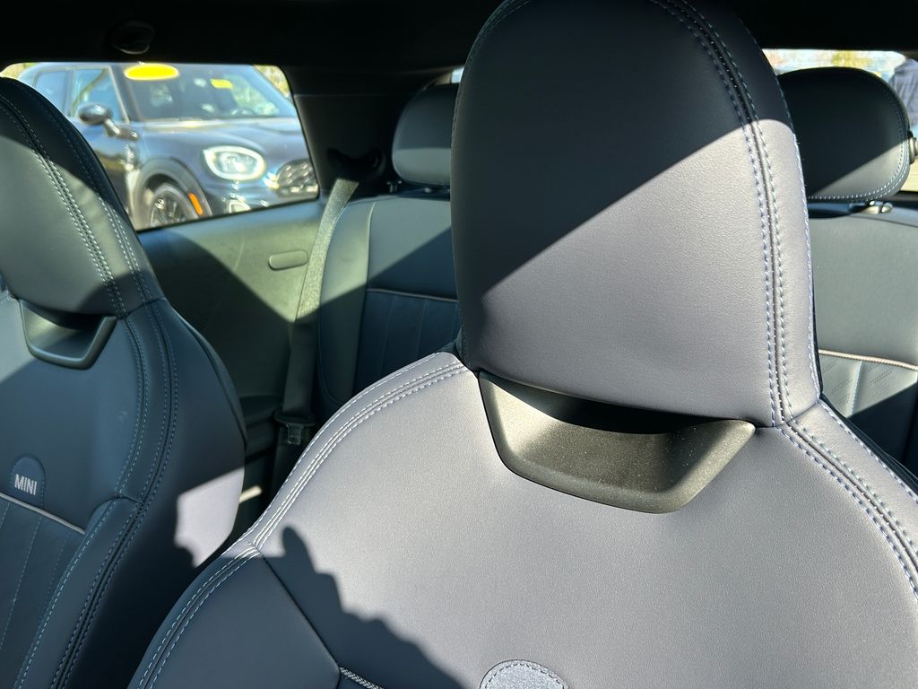 Thumbnail: 2026 MINI Cooper - 14