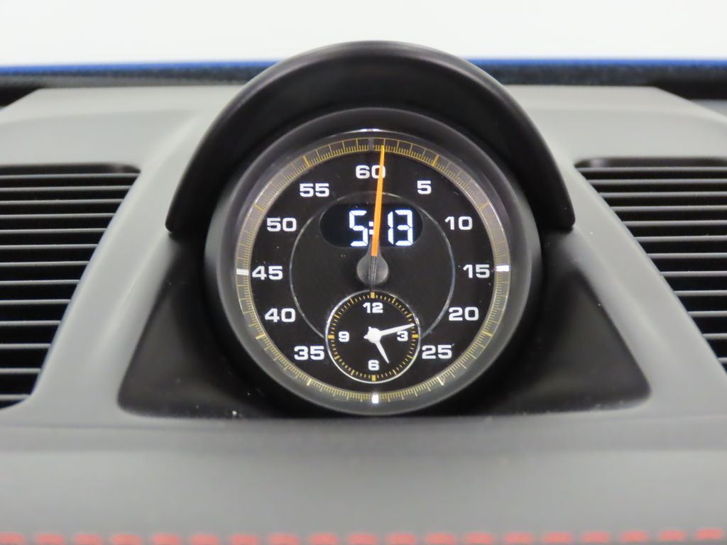 Thumbnail: 2018 Porsche 911 - 23