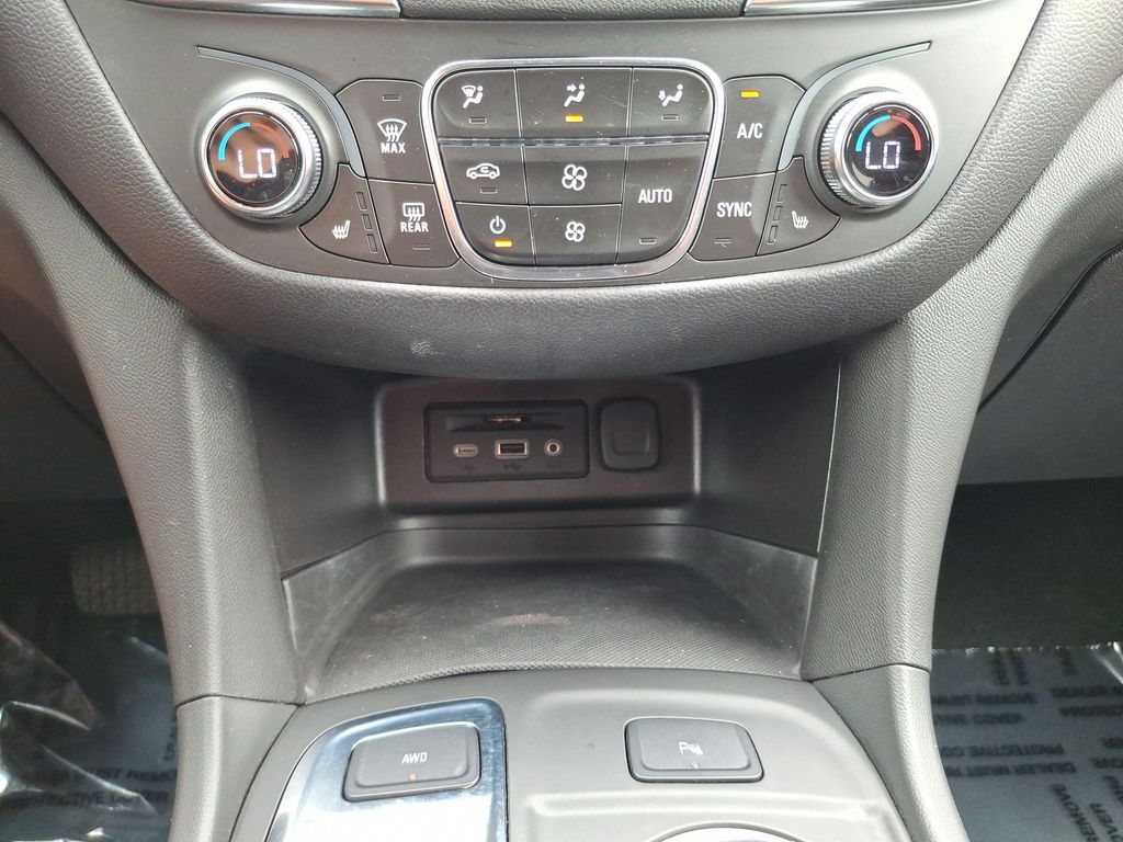 Used 2024 Chevrolet Equinox SUV