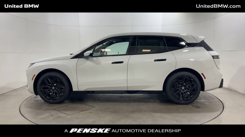 Thumbnail: 2026 BMW iX - 5