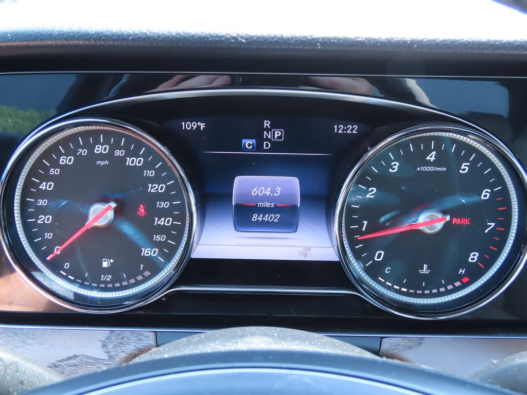 Thumbnail: 2018 Mercedes-Benz E-Class - 19