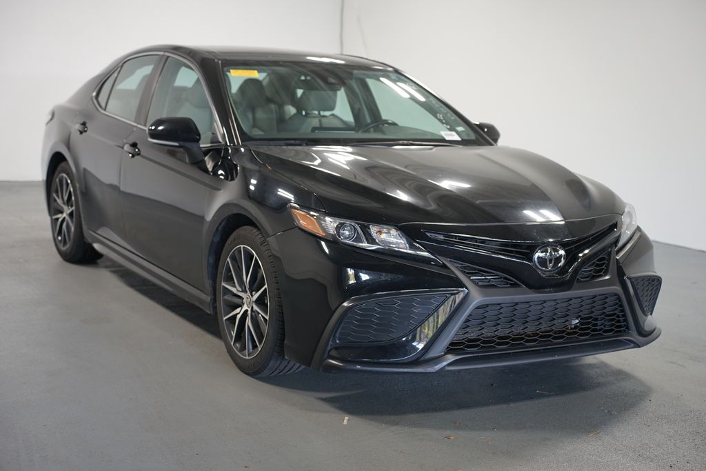 Thumbnail: 2024 Toyota Camry - 3