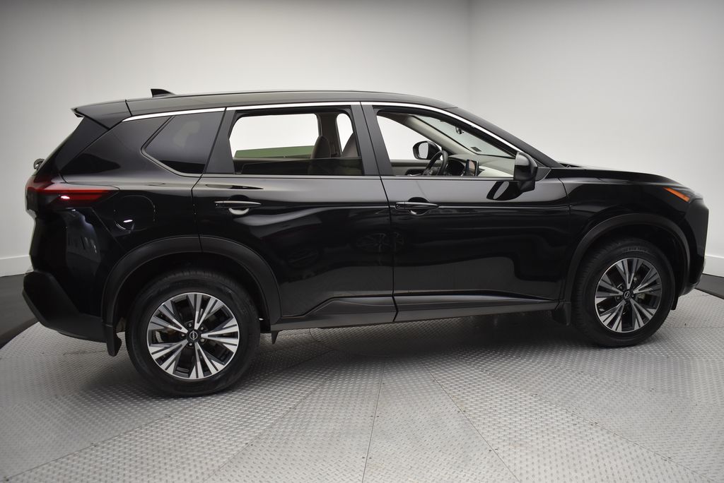 Thumbnail: 2023 Nissan Rogue - 4