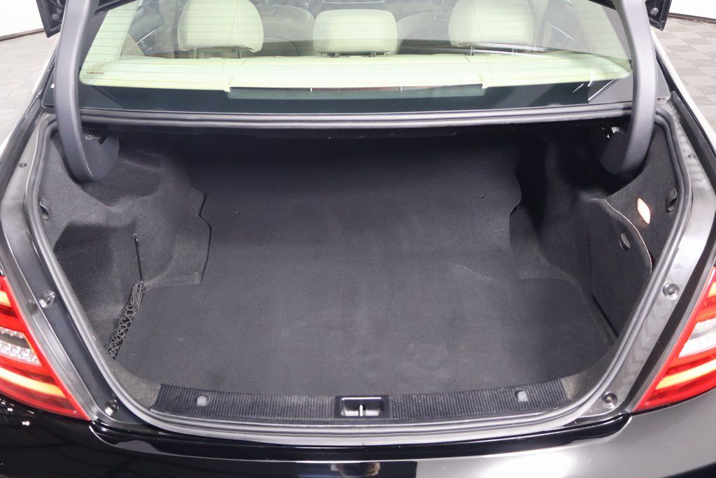 Thumbnail: 2012 Mercedes-Benz C-Class - 14