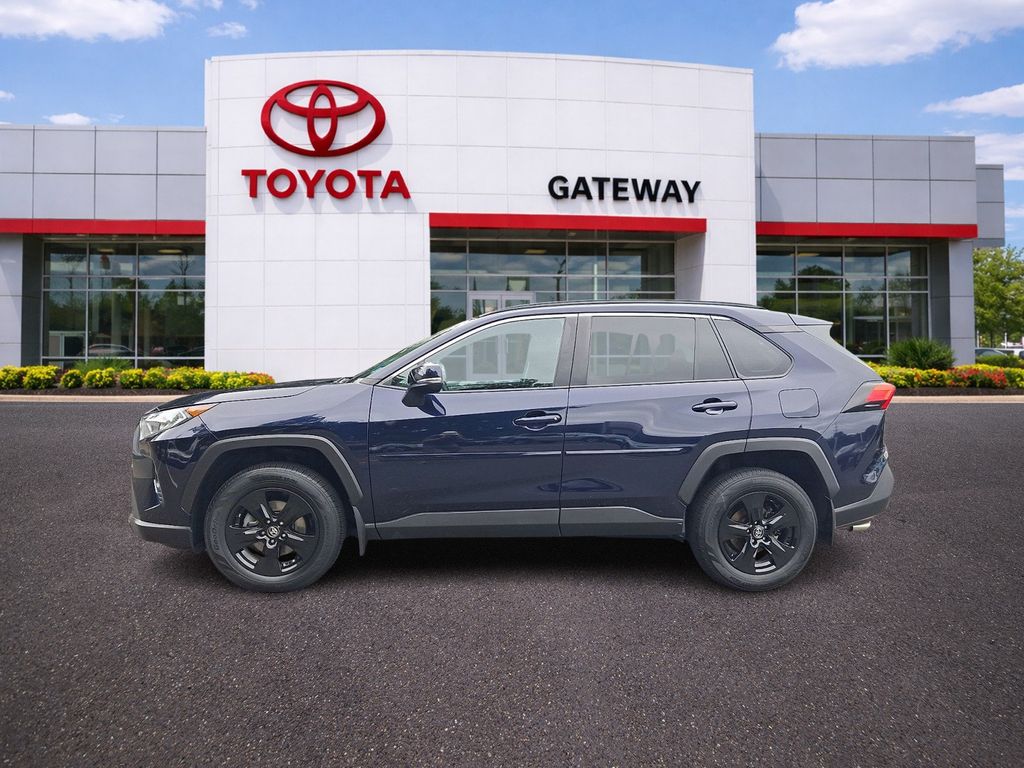 Thumbnail: 2020 Toyota RAV4 - 7
