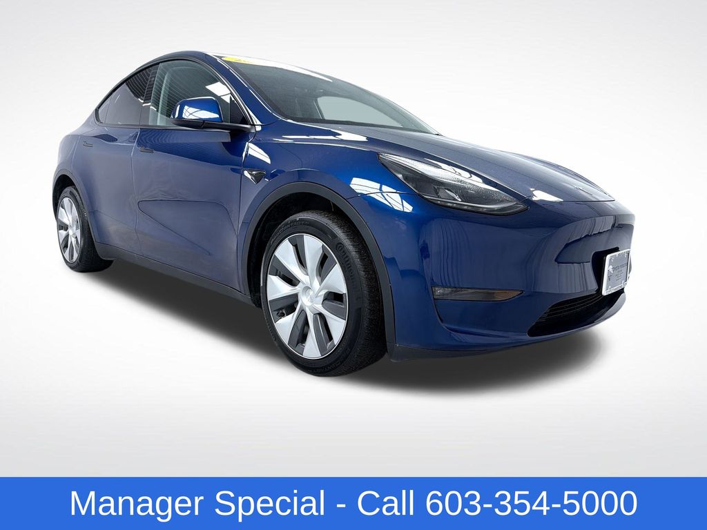 2023 Tesla Model Y Long Range's photo