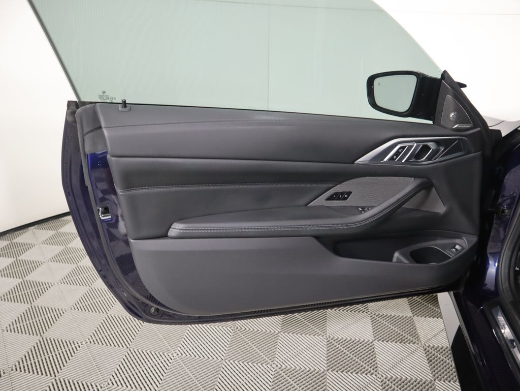 Thumbnail: 2024 BMW M4 - 23