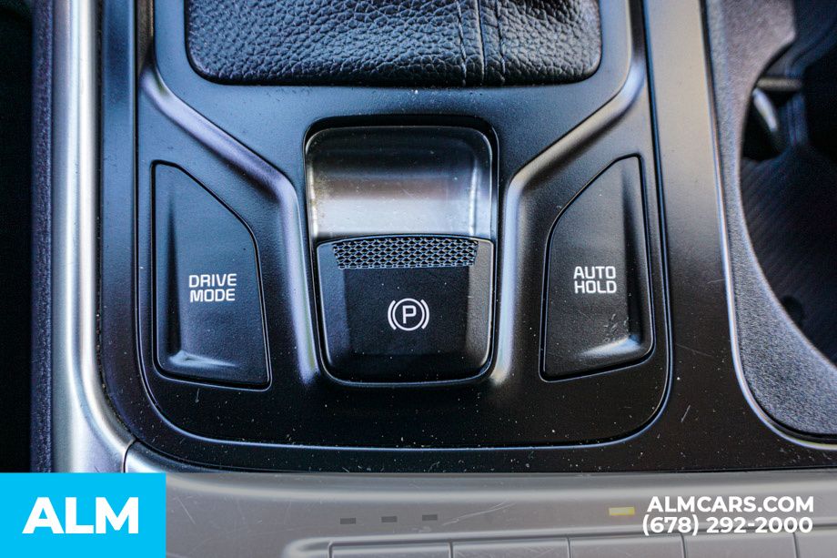 Used 2025 Black Kia LXS image 56