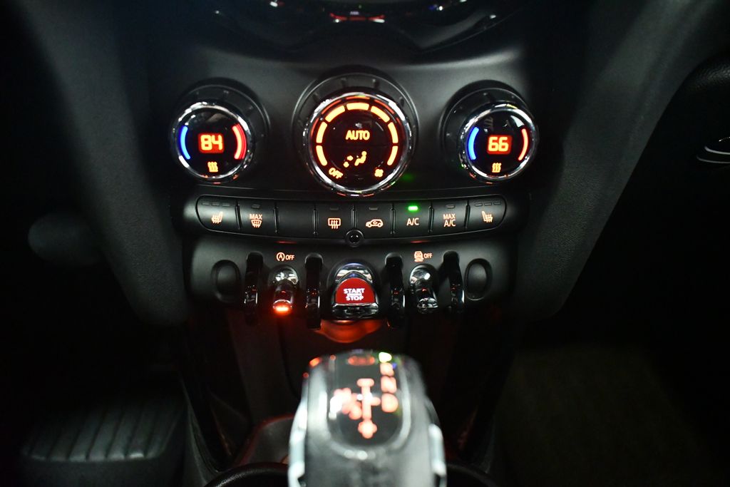 Thumbnail: 2017 MINI Cooper - 17