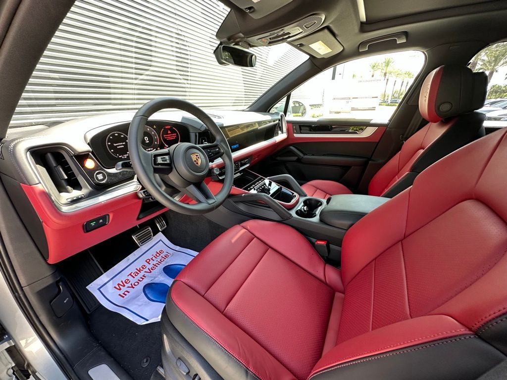 Thumbnail: 2025 Porsche Cayenne - 4