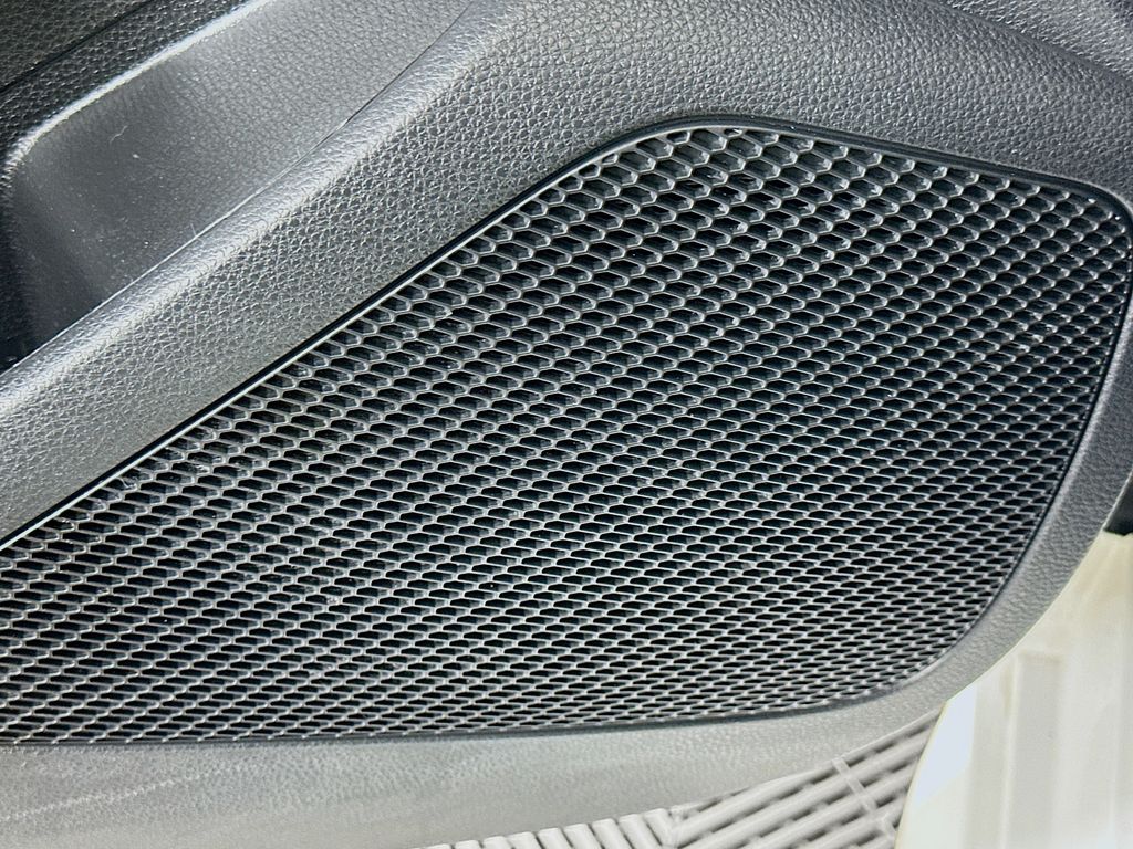 Thumbnail: 2021 Toyota Corolla - 18