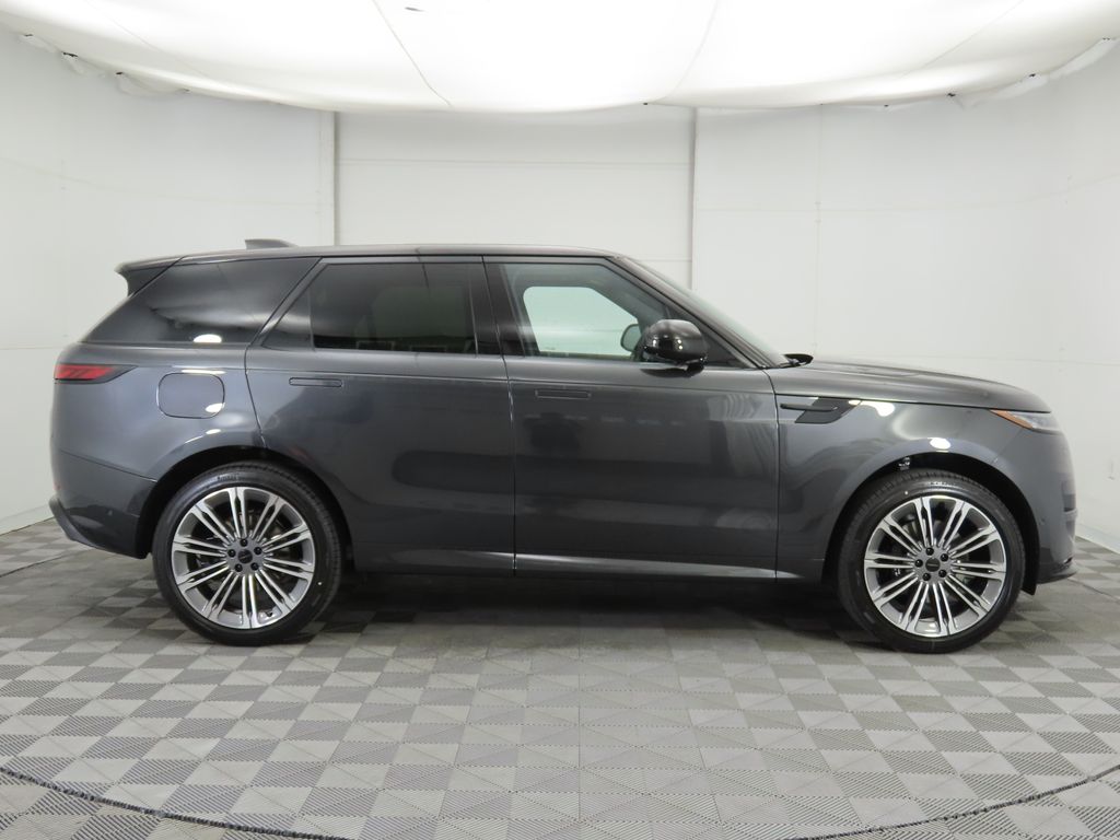 Thumbnail: 2026 Land Rover Range Rover Sport - 4