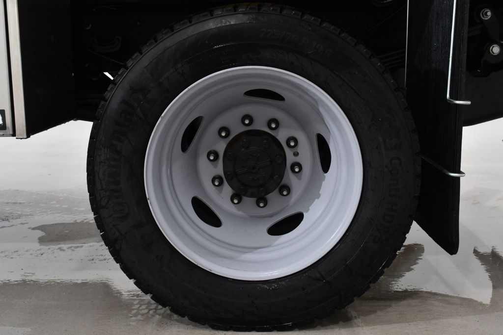 New 2025 White Ford XL Diesel image 16