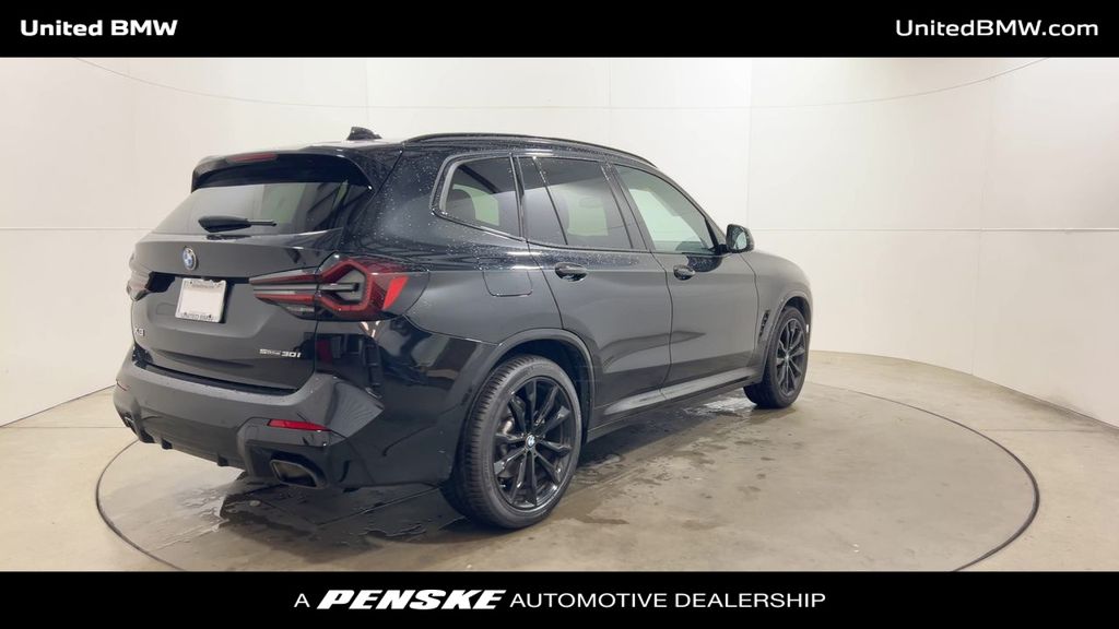 2024 BMW X3 sDrive30i 8