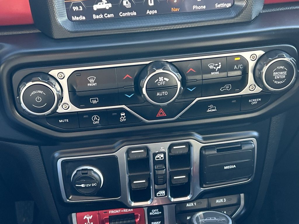 Thumbnail: 2021 Jeep Gladiator - 19