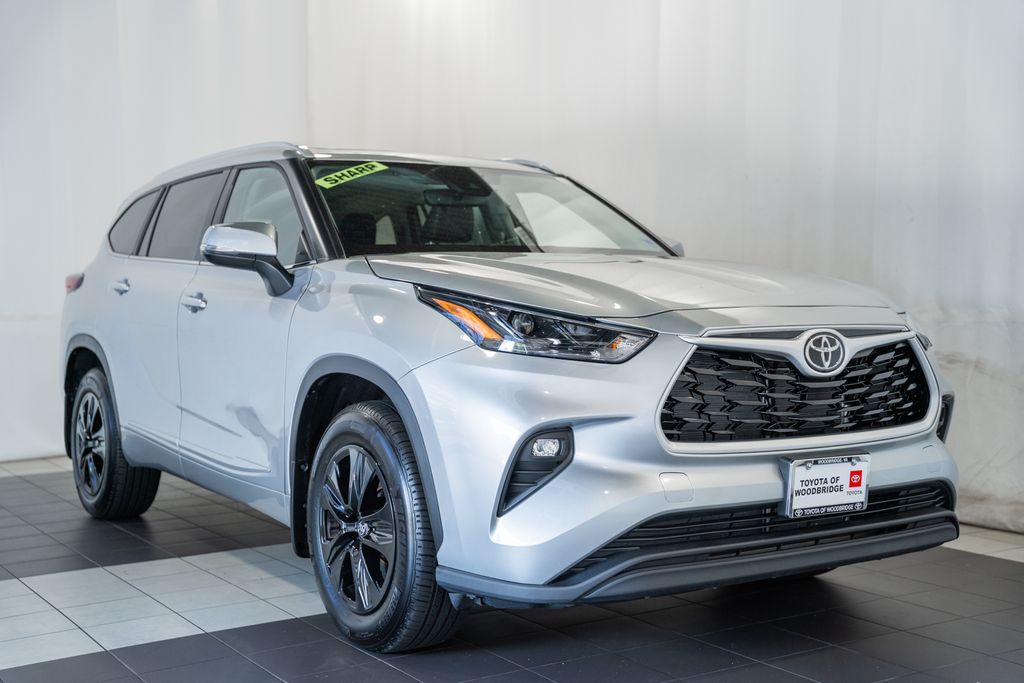 Celestial Silver Metallic 2025 Toyota Highlander SUV / Crossover All-Wheel Drive 8-Speed Automatic