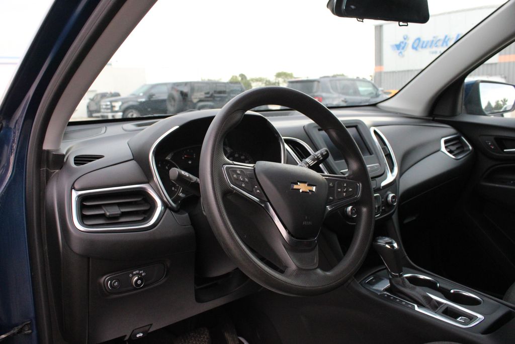 Used 2021 Blue Chevrolet LT image 2