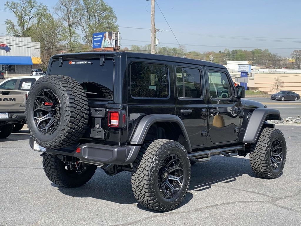 2025 Jeep Wrangler 4-Door Willys - Photo 8