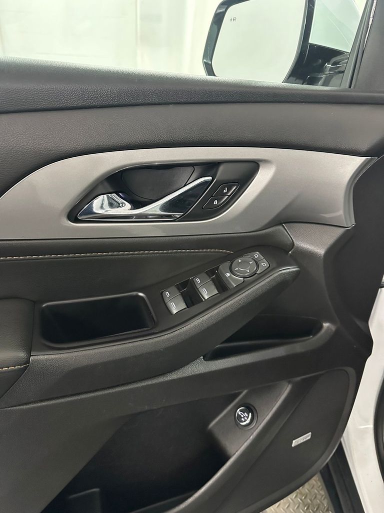 used 2019 Chevrolet Traverse car, priced at $20,985