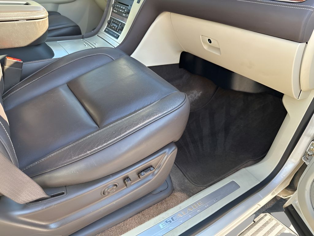 Used Car 2013 Cadillac Escalade  Platinum Edition For Sale Under $20,000 In Austin, Texas
