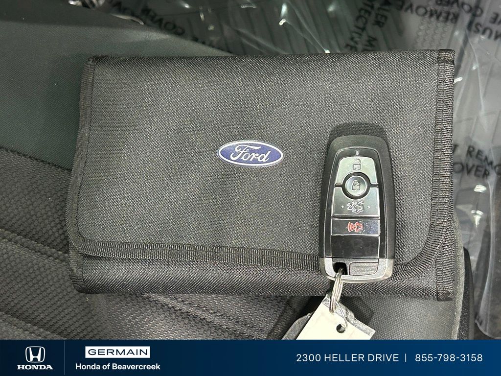 Used 2018 Silver Ford SE image 29