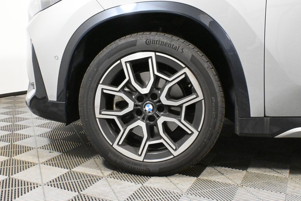 Thumbnail: 2025 BMW X1 - 12