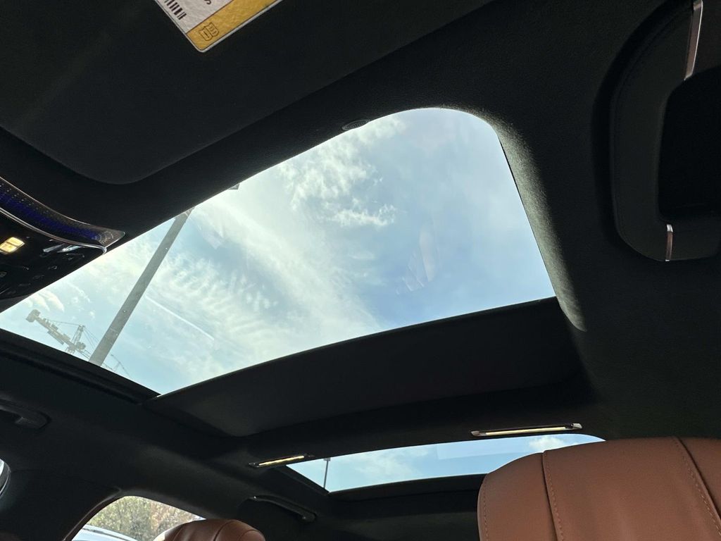 Thumbnail: 2022 Mercedes-Benz S-Class - 32