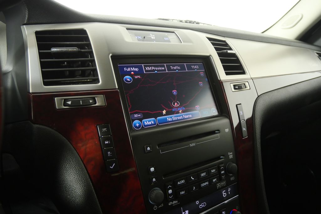 Thumbnail: 2010 Cadillac Escalade - 22