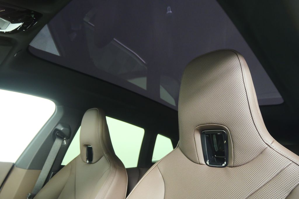 Thumbnail: 2026 BMW iX - 13