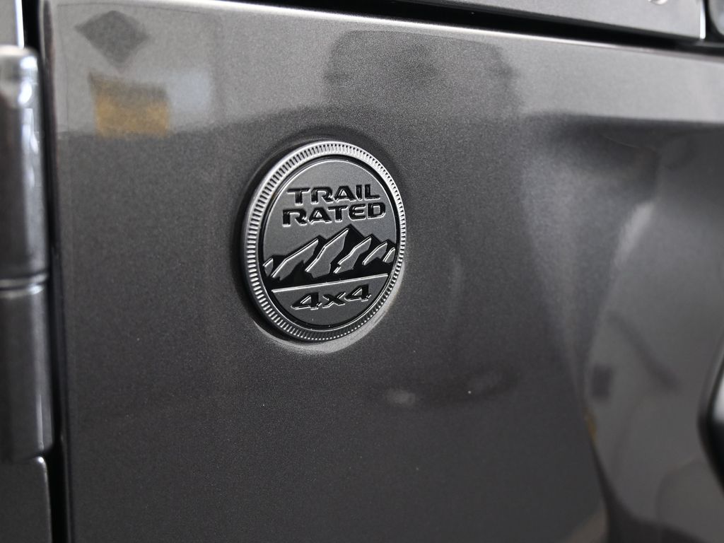 New 2026 Granite Crystal Metallic Clearcoat Jeep Willys image 34