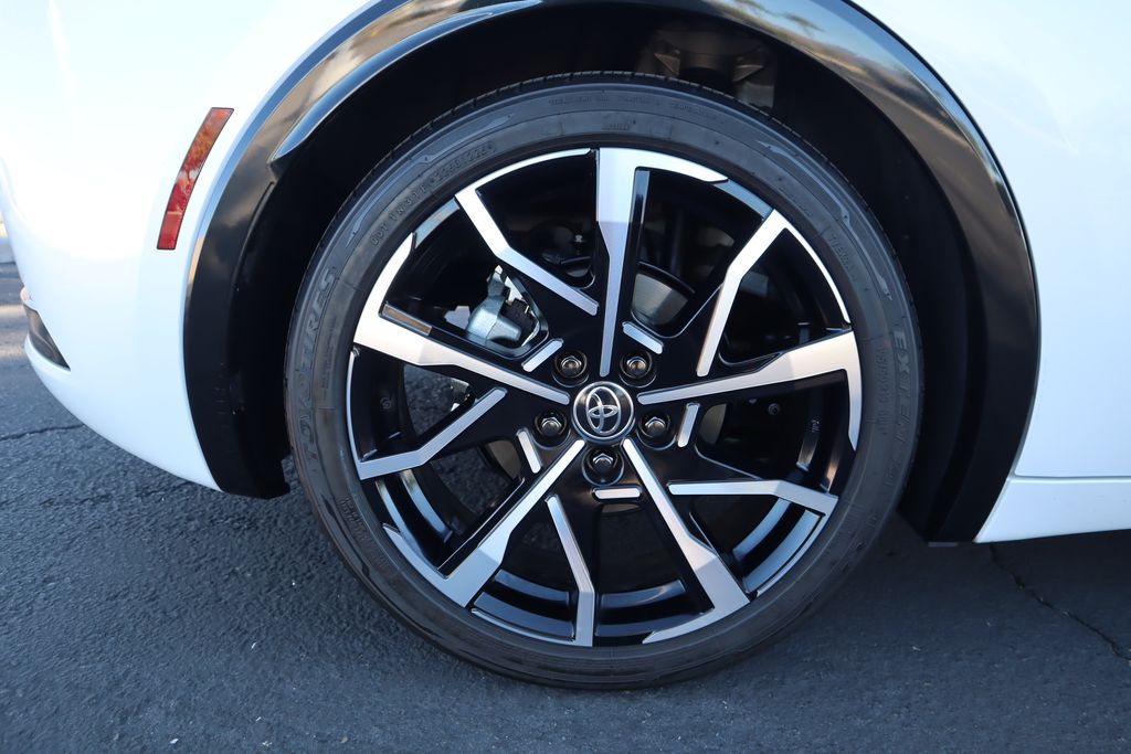 Thumbnail: 2025 Toyota Prius - 31