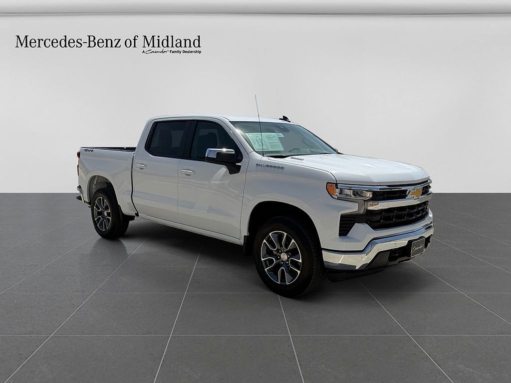 2025 Chevrolet Silverado 1500 LT Crew Cab 4WD