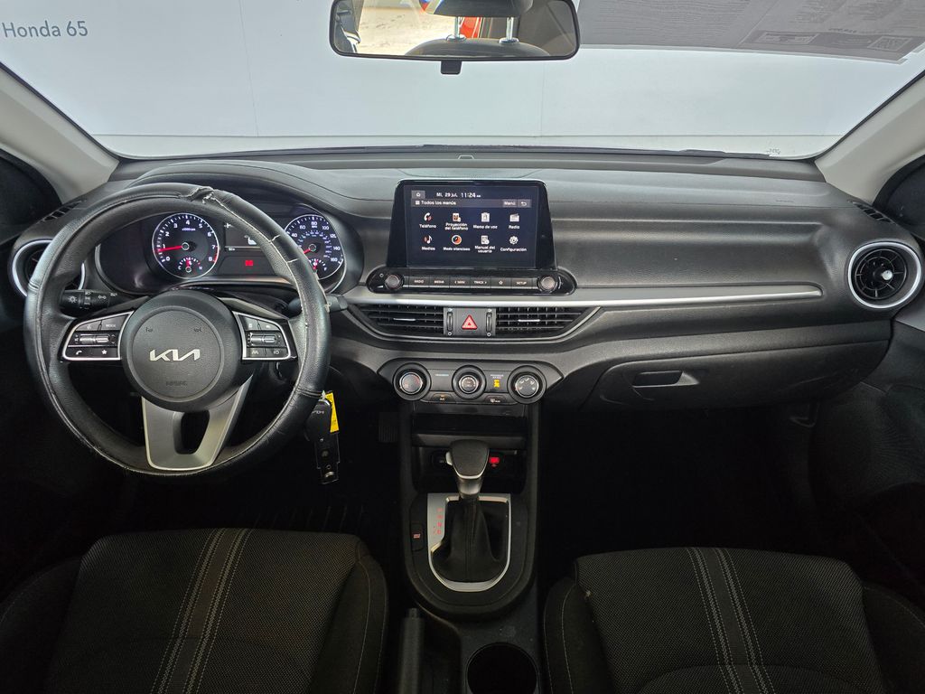 Thumbnail: 2023 Kia Forte - 7