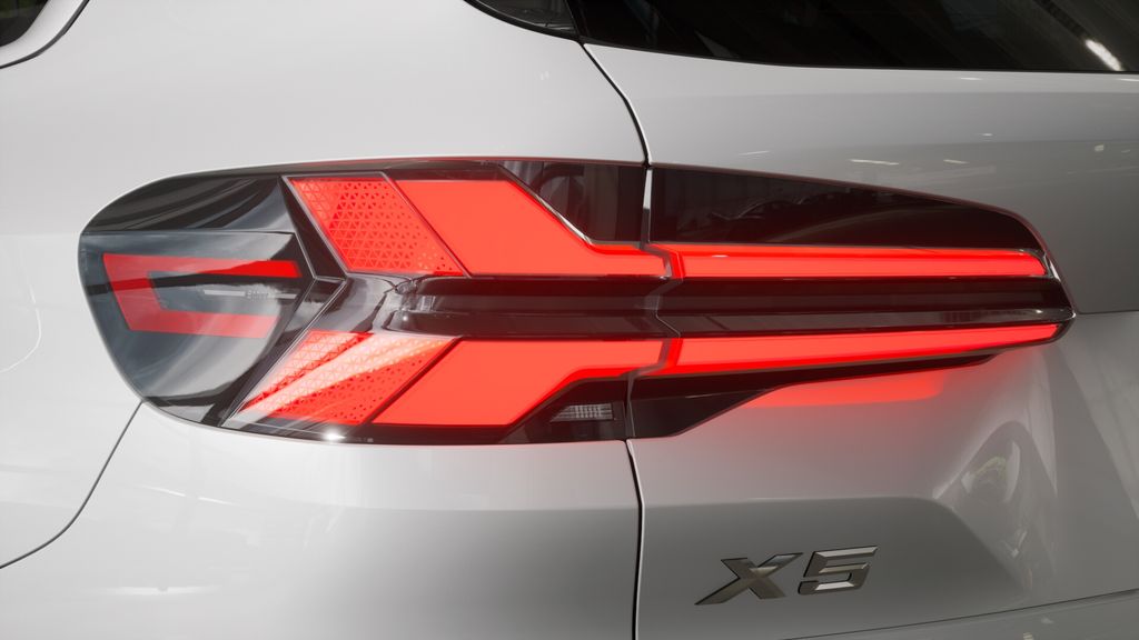 Thumbnail: 2026 BMW X5 - 8