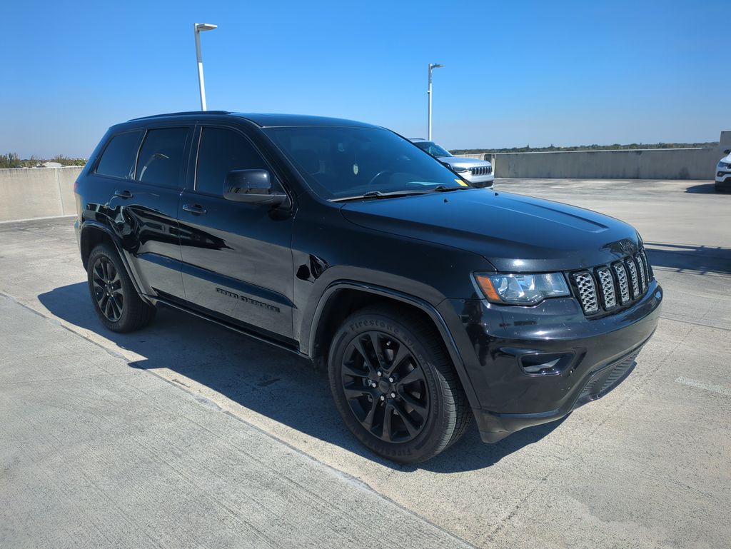 Used 2018 Jeep Grand Cherokee Altitude with VIN 1C4RJEAG0JC392197 for sale in Tamarac, FL