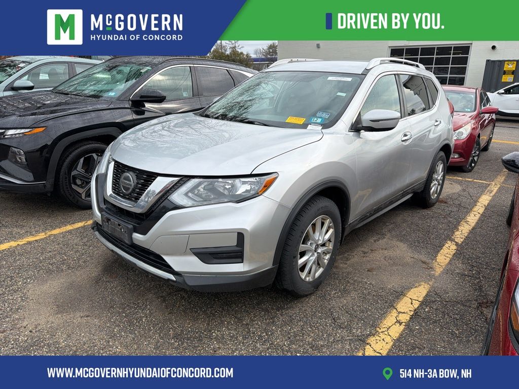 Brilliant Silver 2018 Nissan Rogue SV FWD SUV / Crossover Front-Wheel Drive Continuously Variable Transmission