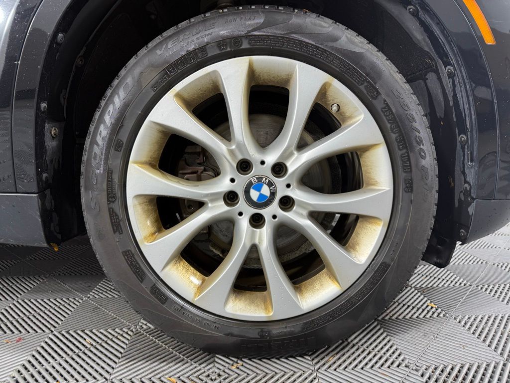 Thumbnail: 2015 BMW X5 - 11