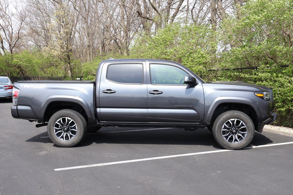2022 Toyota Tacoma TRD Sport 9