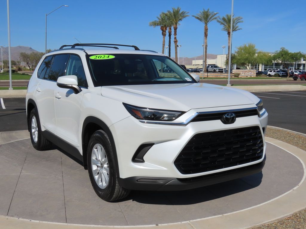 2024 Toyota Grand Highlander XLE 3