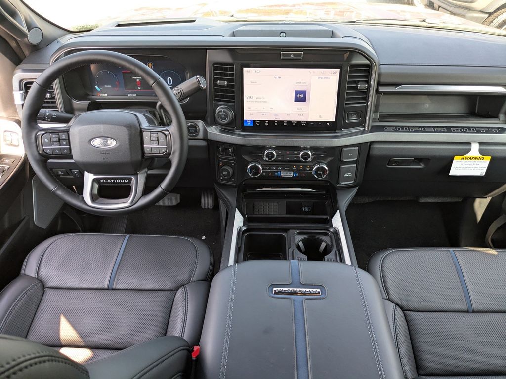 2026 Ford Super Duty F-350 SRW Platinum