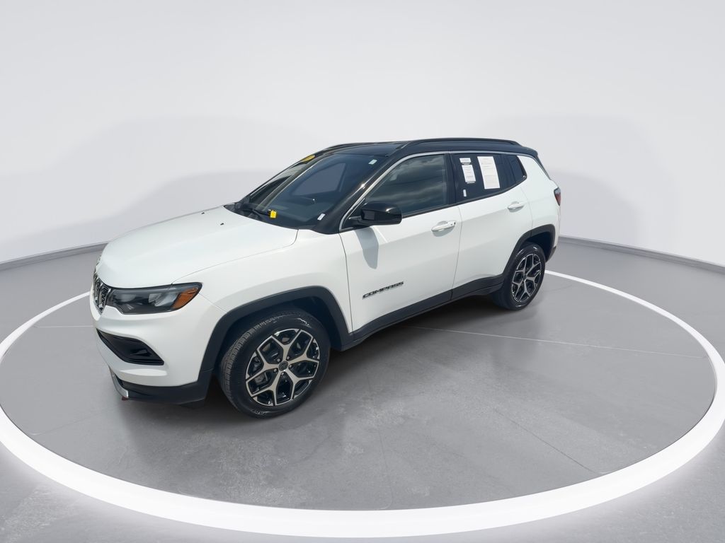 Certified Used 2025 White Jeep Limited image 4